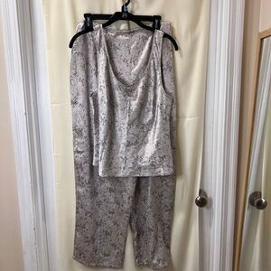 Victorias Secret Gray Snake Print Satin Pajama Set Tank Top & Pants Loungewear L